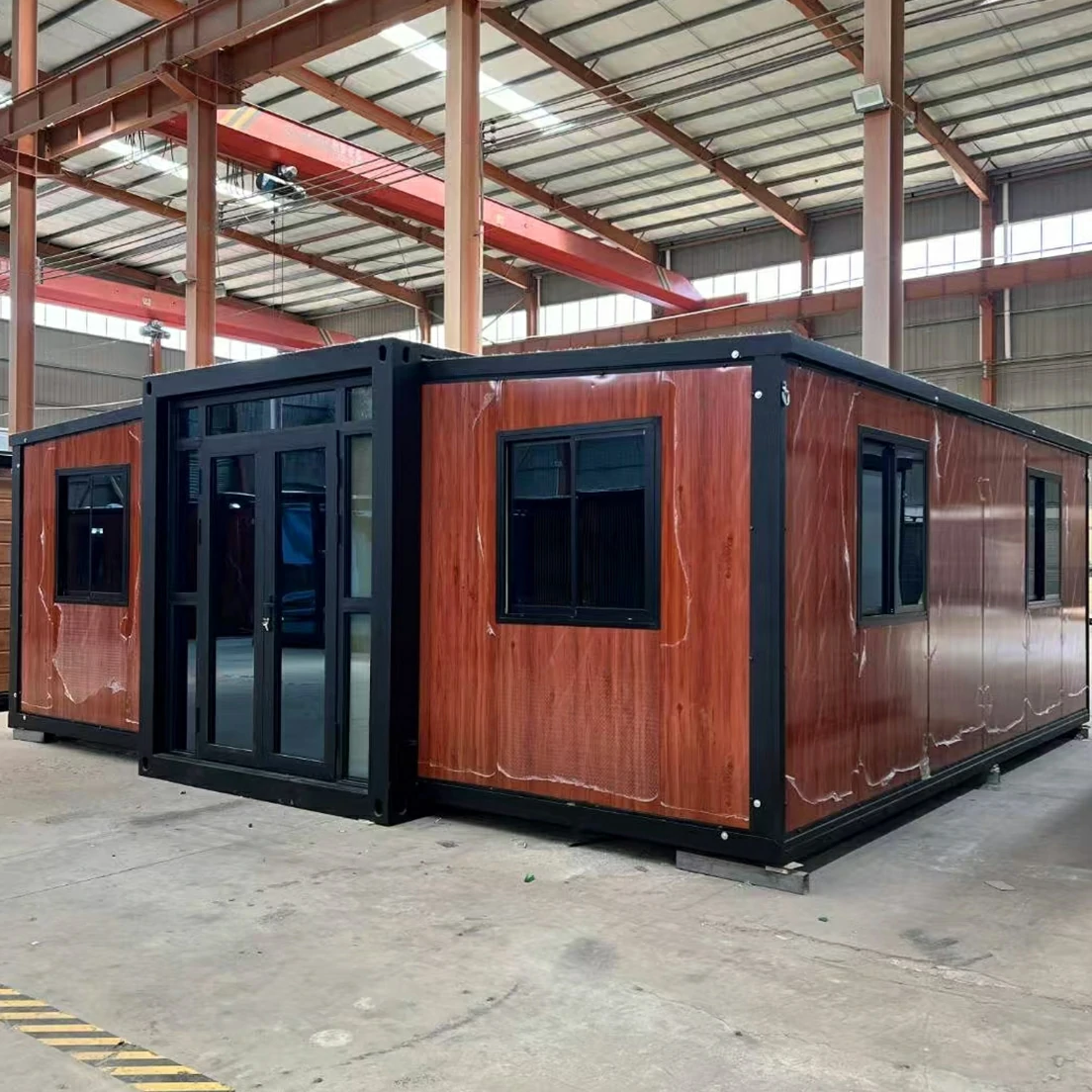 Expandable Homes vs Traditional Concrete Houses